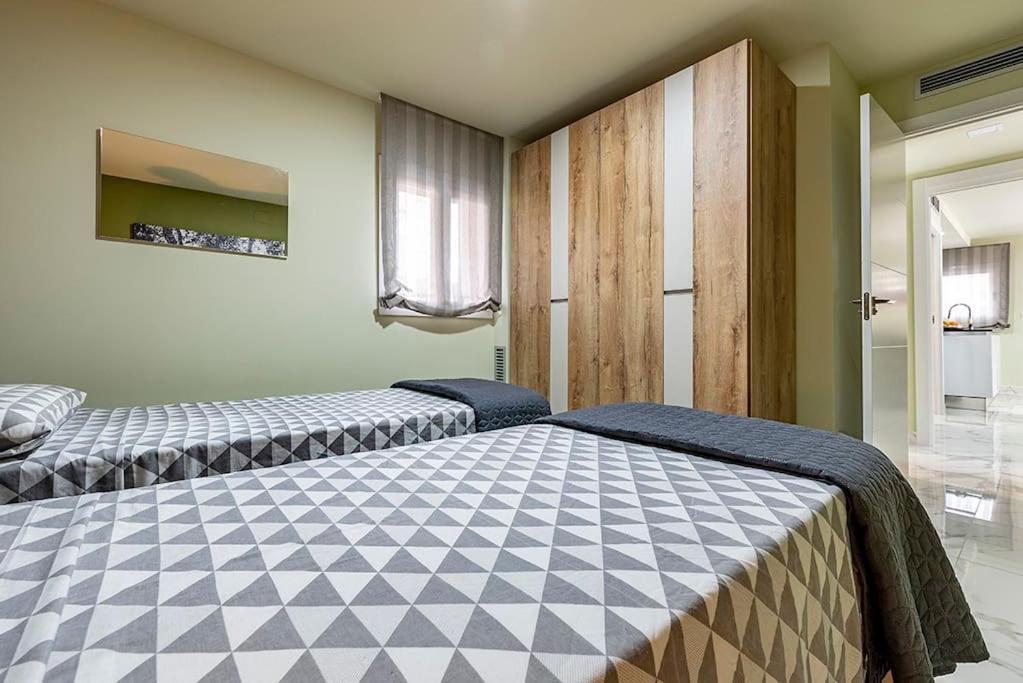 5 Stelle Piscina, Jacuzzi, Wifi - 2 Min Dal Mare Apartment Miami Playa Exterior photo